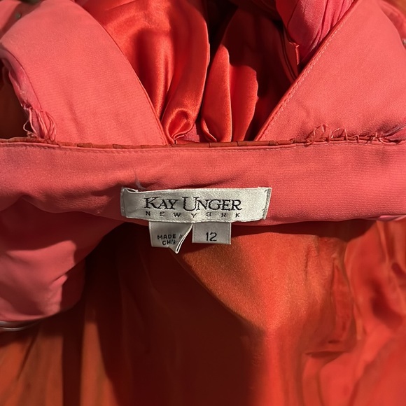 Kay Unger NY | size 12 | self:100% silk & lining: 100% polyester | Coral Color - Picture 11 of 11